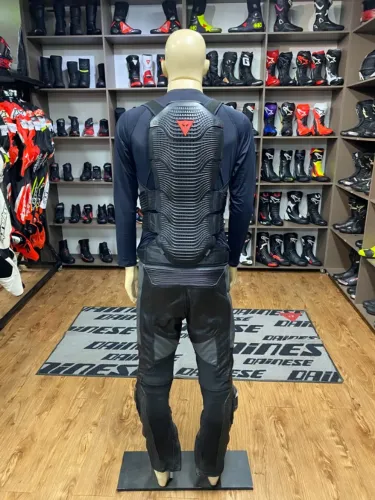 Protetor de Coluna Dainese Manis D1 55 Tamanho L Usado 5 vezes