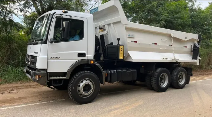 MB 2730 ano 2021, 6x4, com caçamba de 16 ?, em SP