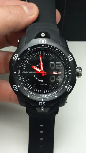 Relógio Masculino Mormaii Preto pulseira de borracha.