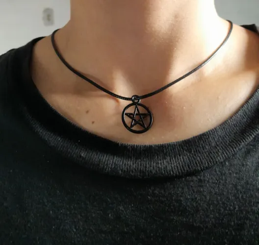 Choker gargantilha pentagrama estrela de davi