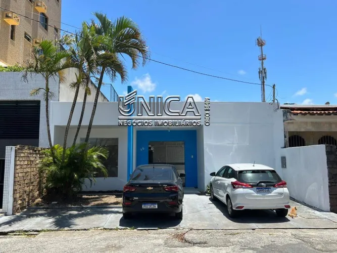 Compre Prédio Comercial no bairro Treze de Julho, com 326,75m²
