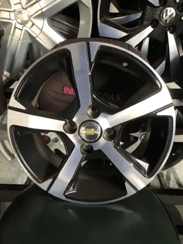 Rodas GM Onix aro 15 novas