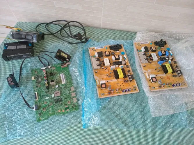 smartTvsamsung 43 placas, leds e falantes