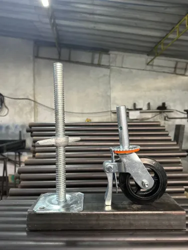 Sapata Regulavel galvanizada 1 .¼ Aço  45cm