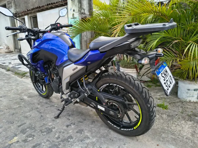 Moto em excelente estodo