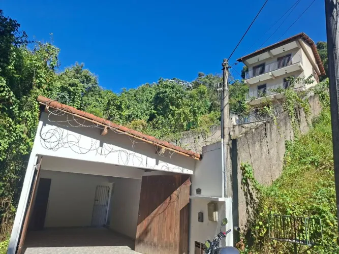 Casa com 3 quartos para locação próximo à Várzea