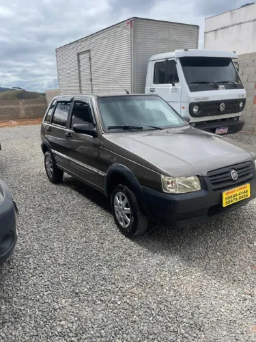 Fiat Uno Mille Celeb. WAY Econ. 1.0 F.flex 4P 2010