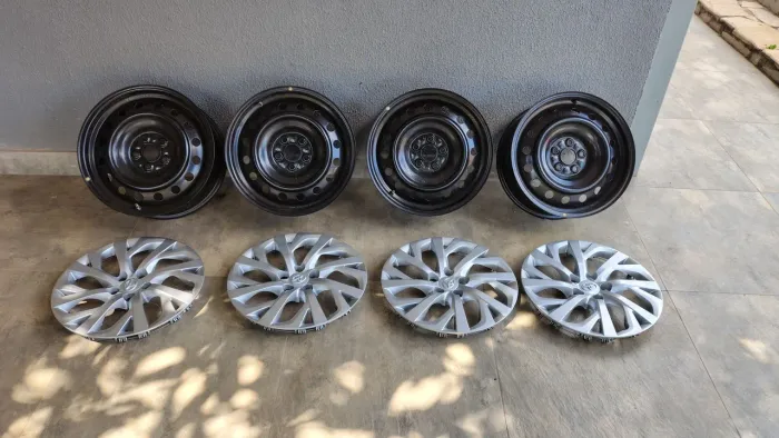 Rodas e Calotas Corolla Gli Originais - de 100km rodados