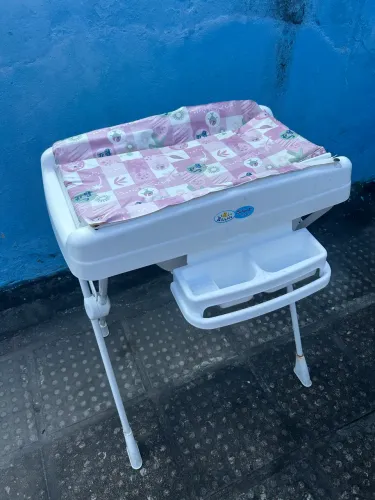 Banheira e trocador infantil