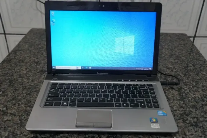 Lenovo IdeaPad Z460 - Processador: i3 370M 2.40ghz - Hd 320gb - 