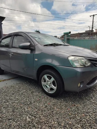 Toyota Etios XS Sedan 1.5 Flex 16V 4P Mec. 2014