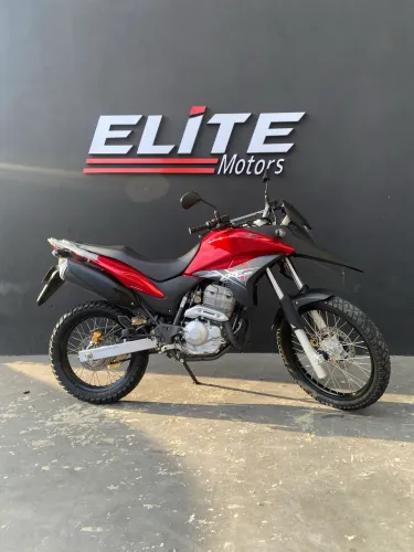 XRE 300 MUITO NOVA!!