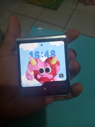 Z flip 5 retirar de peças