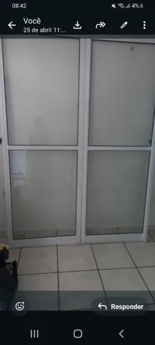 Porta aluminio