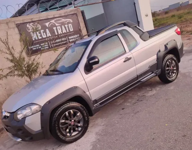 Fiat Strada Adventure 1.8/ 1.8 Locker Flex CE 2015