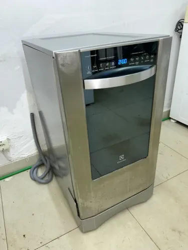 Lava louças - Electrolux INOX 9 serviços