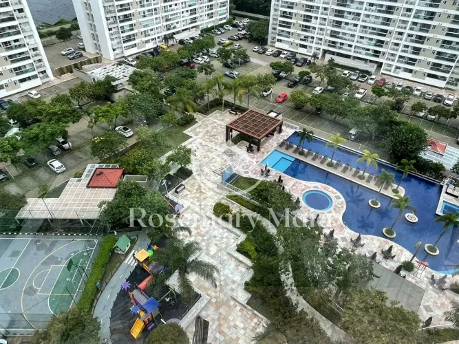 Cobertura mobiliada para locação, no Condomínio Sublime - 230m²