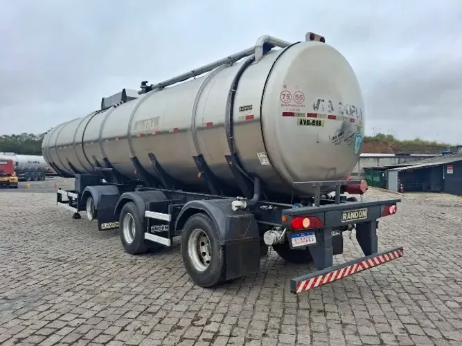 Carreta Tanque Inox - Randon - 2013
