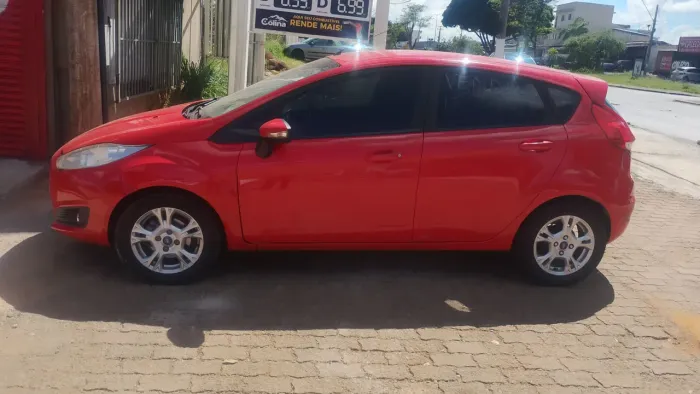Ford Fiesta 1.5 16V Flex Mec. 5P 2015