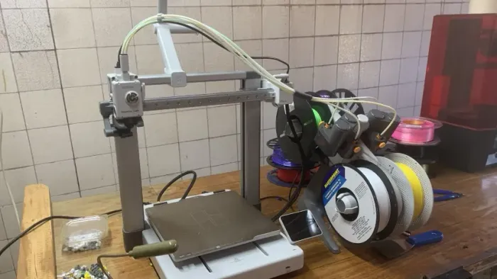 Impressora 3D Bambu Lab A1 com AMS nova usada poucas vezes