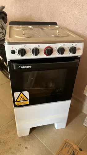 Vendo fogão seminovo esmaltec ideal super 4 bocas