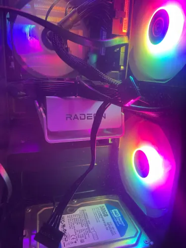 Placa de vídeo RX 7600 8GB White