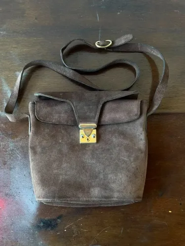 Bolsa Tiracolo Camurça Legítima Importada Made in Italy Vintage Marrom