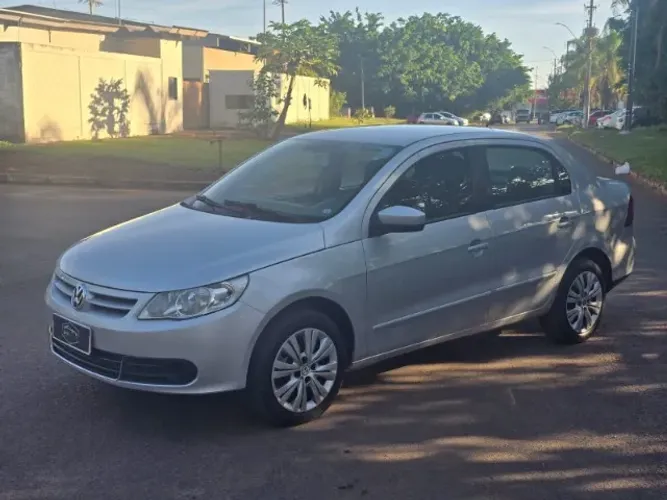Volkswagen Voyage 1.0/1.0 City MI Total Flex 8V 4P 2013