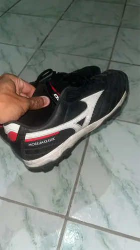 Chuteira Mizuno