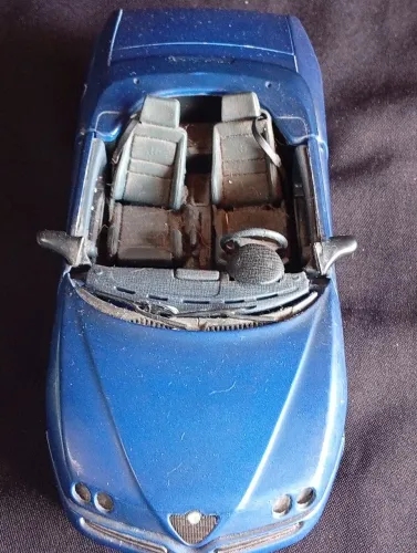 Carrinho Brinquedo Alfa Romeu Spder 1.18