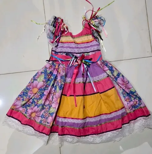 Vestido de festa junina veste 4/5 anos