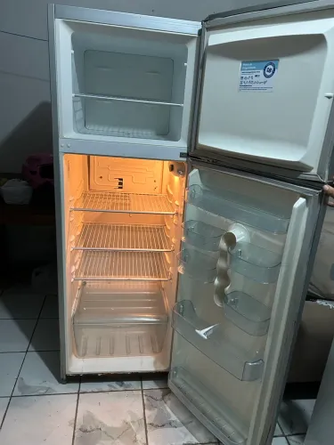 Geladeira Electrolux degelo seco (frete grátis)