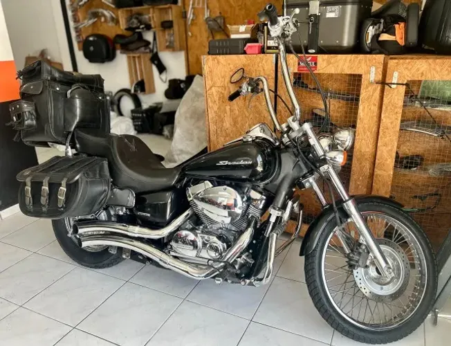 VT Shadow 750 segundo dono com muitos acessórios troco moto