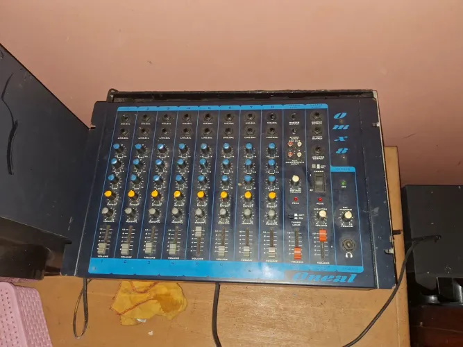 Mesa de som oneal Omx 8 