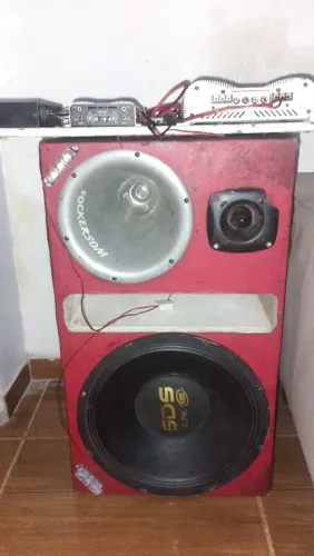 Som automotivo trio