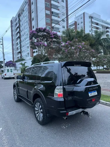 Mitsubishi Pajero HPE Full 3.2 4X4 T.i.dies. 5P AUT 2011