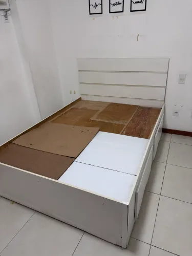 CAMA CASAL PADRÃO COM 4 GAVETAS E CABECEIRA