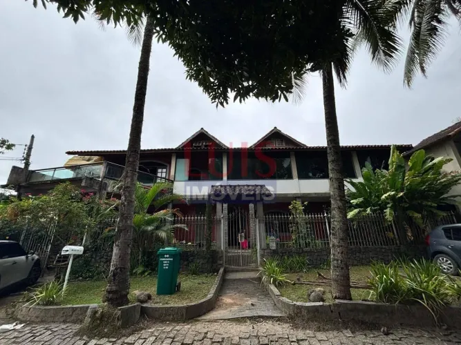 Casa com 5 dormitórios para alugar, 400 m² por R$ 5.000/mês + taxas- Itaipu - Niterói/RJ