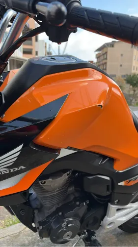 Titan 160 Laranja