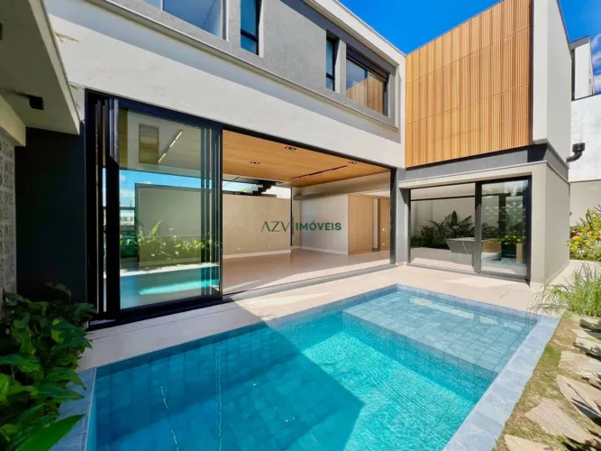 Casa à Venda no Condomínio Alphaville II - Urbanova - São José dos Campos/SP