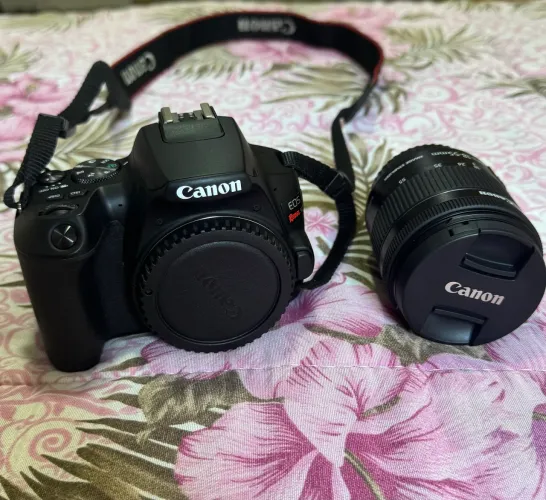 Canon Rebel SL3 + lente 18-55