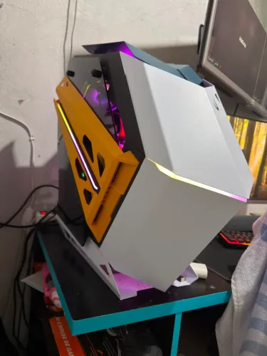 Gabinete Ryzen Phanton