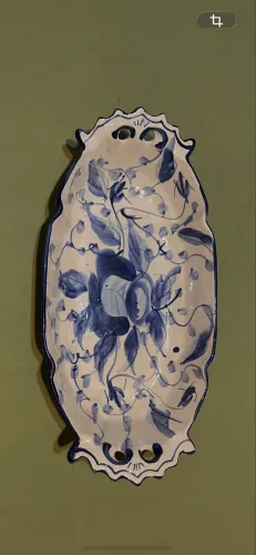 Travessa em faiança pintada a mão