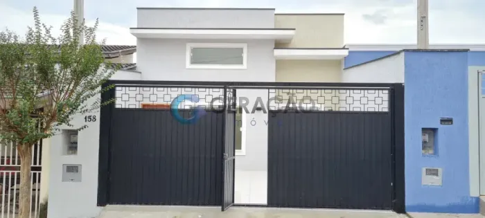 Casa Padrão em Jacareí