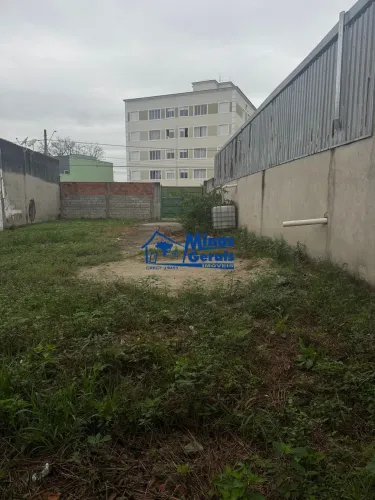 Terreno à Venda no Jardim Imperial - 180m² - Pronto para Construir