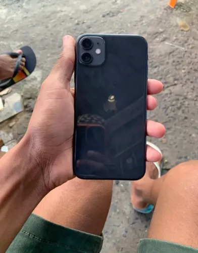 iPhone 11 64g