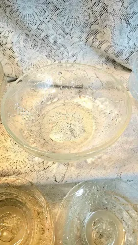 Conjunto de um Bowl grande com 11 menores para servir sobremesas, sorvetes, em vidro decor