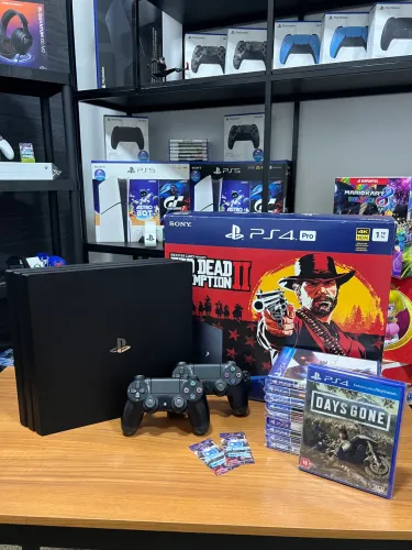 Ps4 Pro 1TB 4k HDR (aceito cartão)