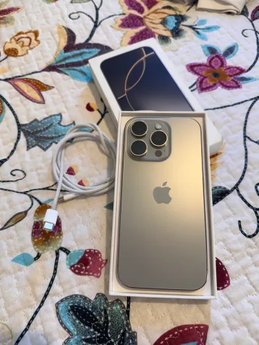 IPHONE 16 PRO - 128 GB (1 ano de uso)