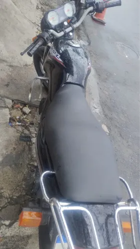 Moto CBX Strada 200